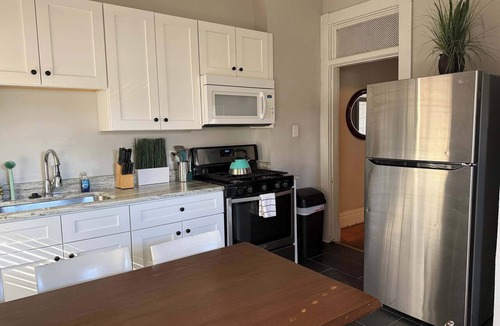 Museum District Apartment | Carytown Gem | Spacious Family-Friendly Apartment