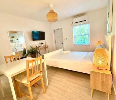 East Little Havana Hotel | Casa Agave Miami Private Studios in Little Havana