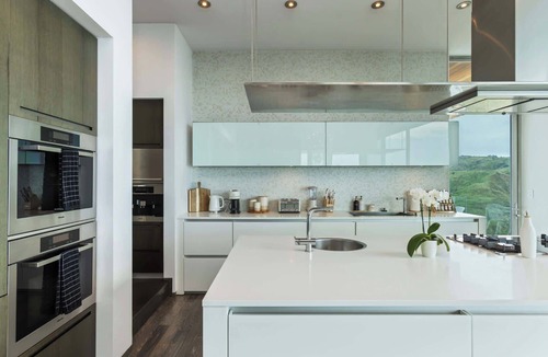 Malibu House | Casa Azure Estate by Oraklus