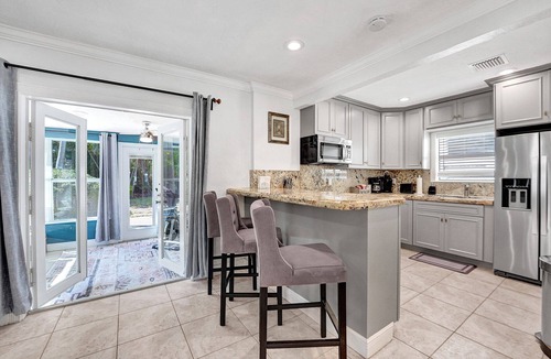 Lauderdale Beach House | ⭐️Casa Bella ☀️700ft to Beach with Heated Pool - Fort Lauderdale