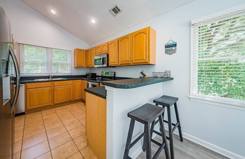 Corolla House | Casa Corolla - Currituck Club Amenities, Pool, Hot Tub, Golf Discounts, Flex Stays, Events