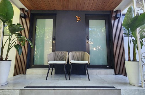 The Roads Apartment | Casa Cuba Boutique Apartments Near Brickell Little Havana with Free Parking