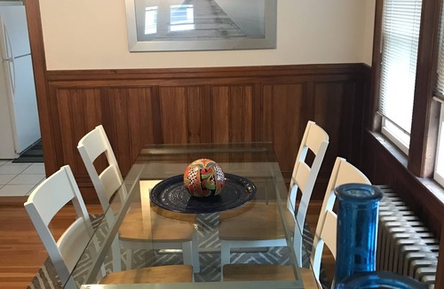 Winthrop Apartment | Casa de Los Clarey Boston Logan Beaches Free Parking