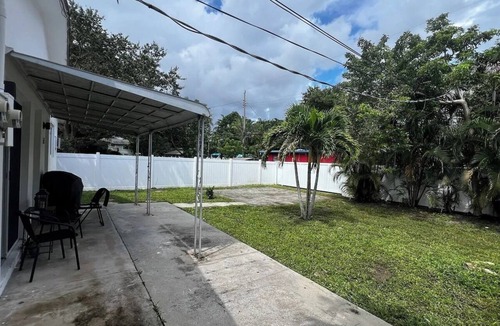 Dania Beach House | Casa Flamingo Splash Dania Beach Vibes!