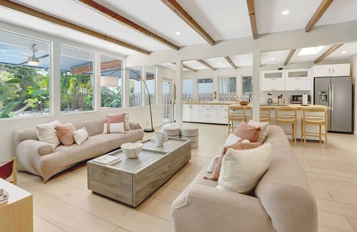 Biscayne Park House | Casa in Tropic Paradise with Pool and BBQ