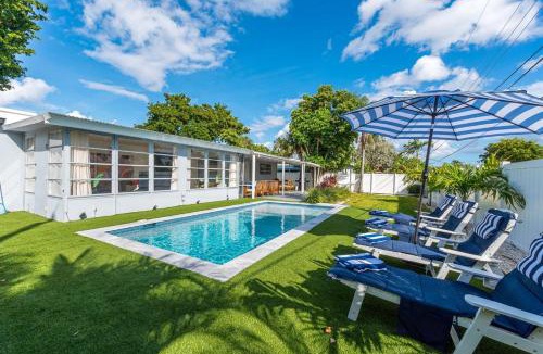Garden Isles Villa | Casa Palm Serenity I Pool Mins to the Beach!