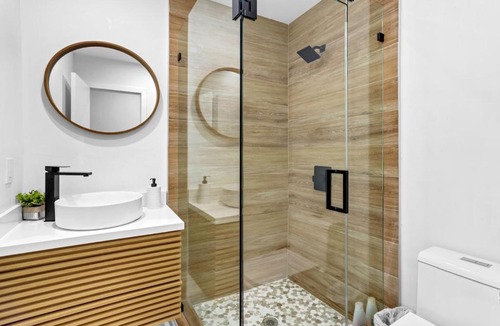 Hallandale Beach House | Casa Playa Coastal Comfort 10 Min From Beach