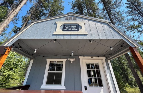 West Glacier Cabin | Casita 2, Tiny Home in Wood Area, 1 Mile From Glacier Entrance- 2 Guests