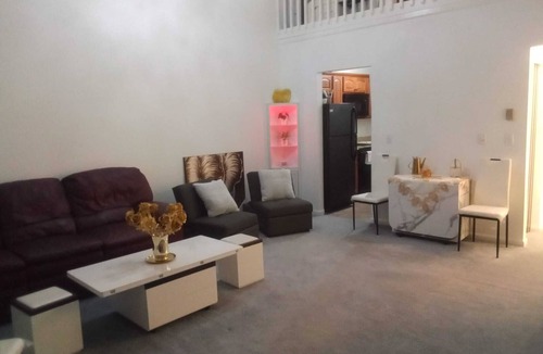 Albany House | Celebrate your vacation or business eve relaxation in elite Albany-center house
