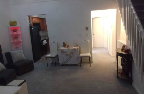 Albany House | Celebrate your vacation or business eve relaxation in elite Albany-center house