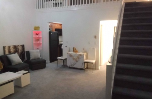 Albany House | Celebrate your vacation or business eve relaxation in elite Albany-center house