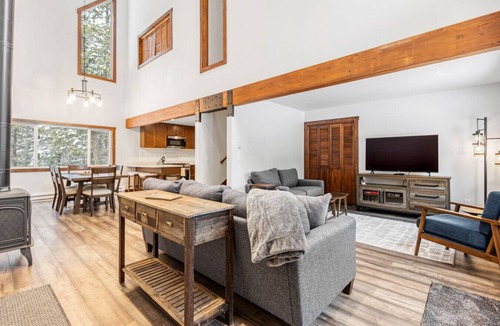 Kalispell House | Central Family-Friendly Home In The Trees w/Views