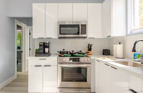 Allapattah House | central Miami home near Wynwood,Downtown,Midtown,Design District, little havana