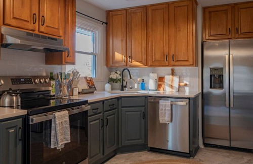 Lynchburg House | Central Oasis | Private Pool - KNG BD & Game Room