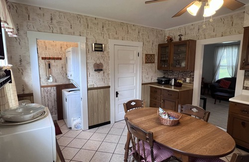 Proctor House | Centrally located 3-bedroom Basecamp in Proctor VT.
