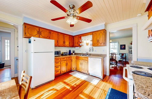 Hebron House | Century-old home with fenced yard, great front porch & small-town charm