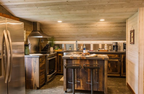 Homerville Cabin | CF Ranch & Cattle Co.- Lodge and CrossFit Gym