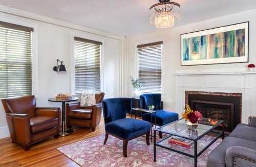 Yarmouth Port Hotel | Chapter House