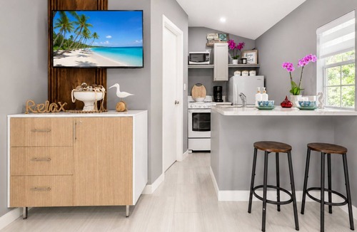 Miramar House | Charm, comfort and an exceptional location , Free parking