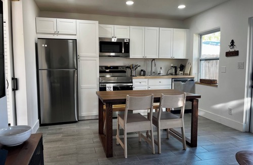 Middle River Terrace Apartment | Charming 1-bedroom apartment with private yard in wonderful Fort Lauderdale