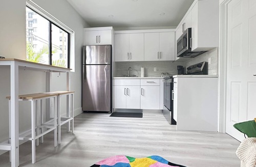 Allapattah Apartment | Charming 1-bedroom apartment with AC, WiFi in Heart of Miami