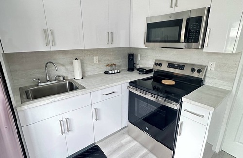 Allapattah Apartment | Charming 1-bedroom apartment with AC, WiFi in Heart of Miami