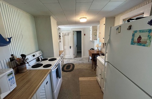 Dennis Port Cottage | Charming 1-bedroom cottage in Dennis, central to everything!