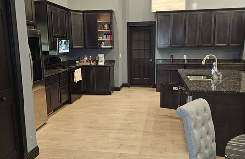 Shelby House | Charming 1-bedroom house in fabulous Mansfield with AC