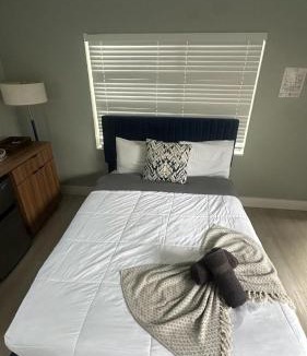 North Beach Apartment | Charming 1BR Escape Near Hollywood & Dania