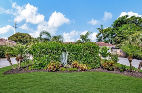 Imperial Point House | Charming 2-bedroom house in gorgeous Fort Lauderdale with WiFi, AC