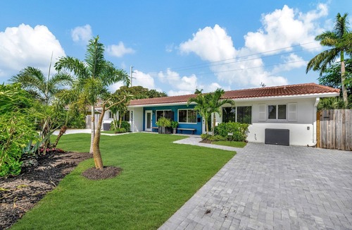 Imperial Point House | Charming 2-bedroom house in gorgeous Fort Lauderdale with WiFi, AC