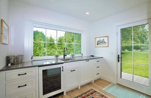 Edgartown Cottage | Charming 2-bedroom cottage steps away from Downtown Edgartown and Beaches.