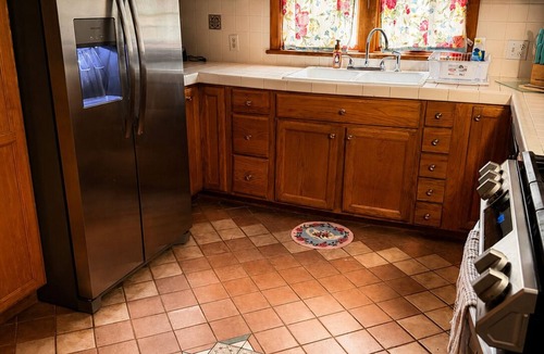 Southmont House | Charming 2-Bedroom Single-Floor Home in Quiet Johnstown Neighborhood