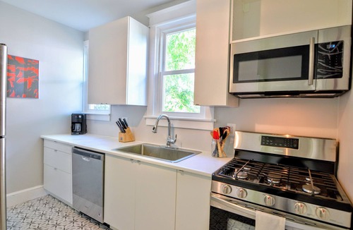 Takoma Park House | Charming 2-bedroom house in fantastic Takoma Park with WiFi, AC