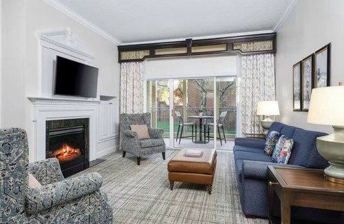 Berkeley Villa | Charming 2-bedroom villa with WiFi, AC in phenomenal Williamsburg