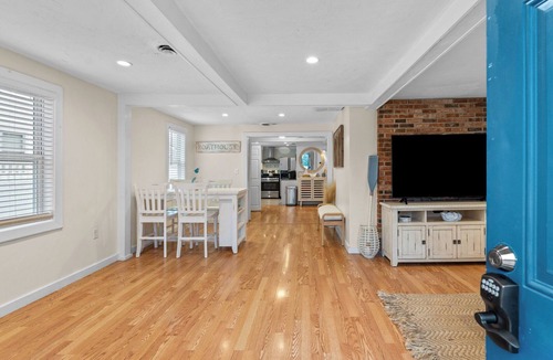 Falmouth Cottage | Charming 2BR Coastal Cottage – Walk to Surf Drive Beach & Downtown!