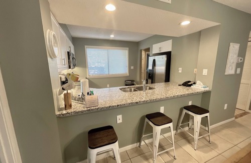 Arcadian Shores Villa | Charming 3 bdrm, nestled among the trees-15C WHP