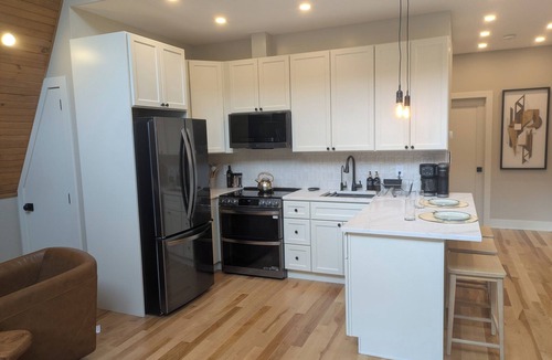 Livingston Manor Ski Chalet | Charming 3-bedroom chalet in marvelous Livingston Manor with a majestic Stream