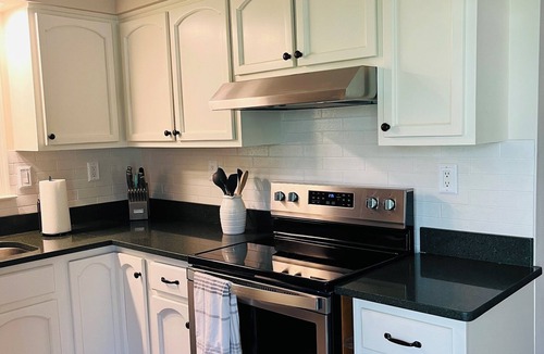 Rio House | Charming 3-bedroom Hallmark Home Away From Home