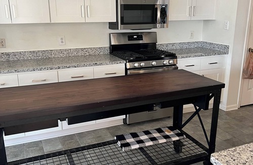Virginia Beach House | Charming 3-bedroom house with AC and WiFi in awesome Virginia Beach
