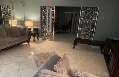 Lauderhill House | Charming 3-bedroom house with AC and WiFi in lovely Lauderhill