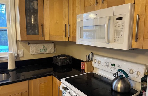 Teaticket House | Charming 3-bedroom house with WiFi in Falmouth