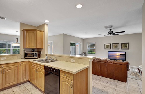 Greenview Shores House | Charming 3-bedroom rental less than 2 miles to Wellington Equestrian Festival