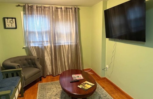 West Orange House | Charming 3-Bedroom Home in West Orange, NJ | Near NYC, EWR & Top Attractions