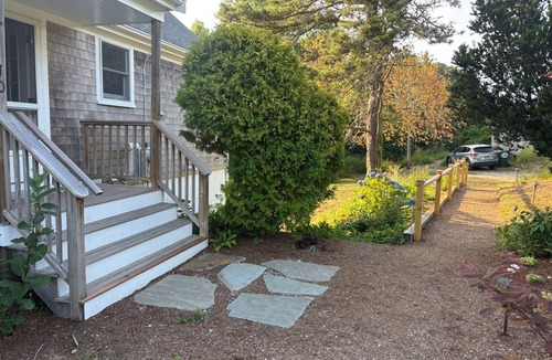Eastham House | Charming 3-bedroom waterfront home in Eastham