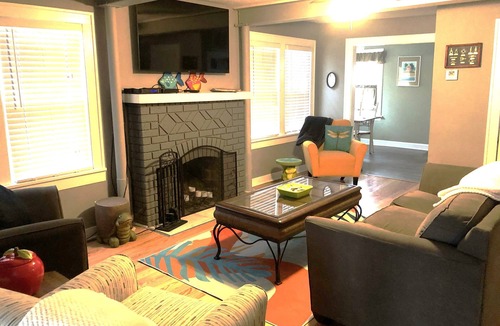 Chippewa Lake Cottage | Charming 4-bedroom cottage with WiFi and AC in Chippewa Lake