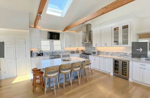 Edgartown House | Charming 6 bdr house-Chappaquiddick near Edgartown, beaches, 20x60pool,amenities