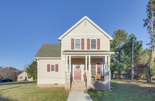 Appomattox House | Charming Appomattox Home: Half-Mi to Main Street!