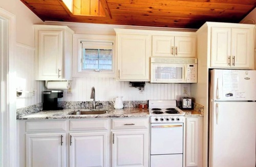 West Yarmouth Cottage | Charming Cape Cod Waterfront Cottage Perfect for 2! 1 minute walk to the beach!