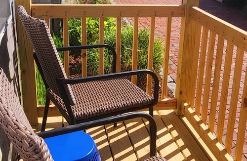 West Yarmouth Cottage | Charming Cape Cod Waterfront Cottage Perfect for 2! 1 minute walk to the beach!